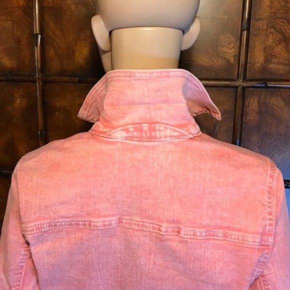 DG2 Snow Wash Ruffle Hem Stretch Denim Jacket - Picture 7 of 14